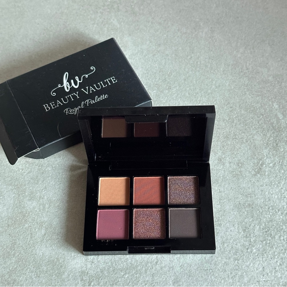 Beauty Vaulte Regal Palette
